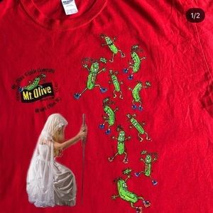 Mount Olive 🎉jazzy🎉 Pickle T-shirt - Men’s XL🦋